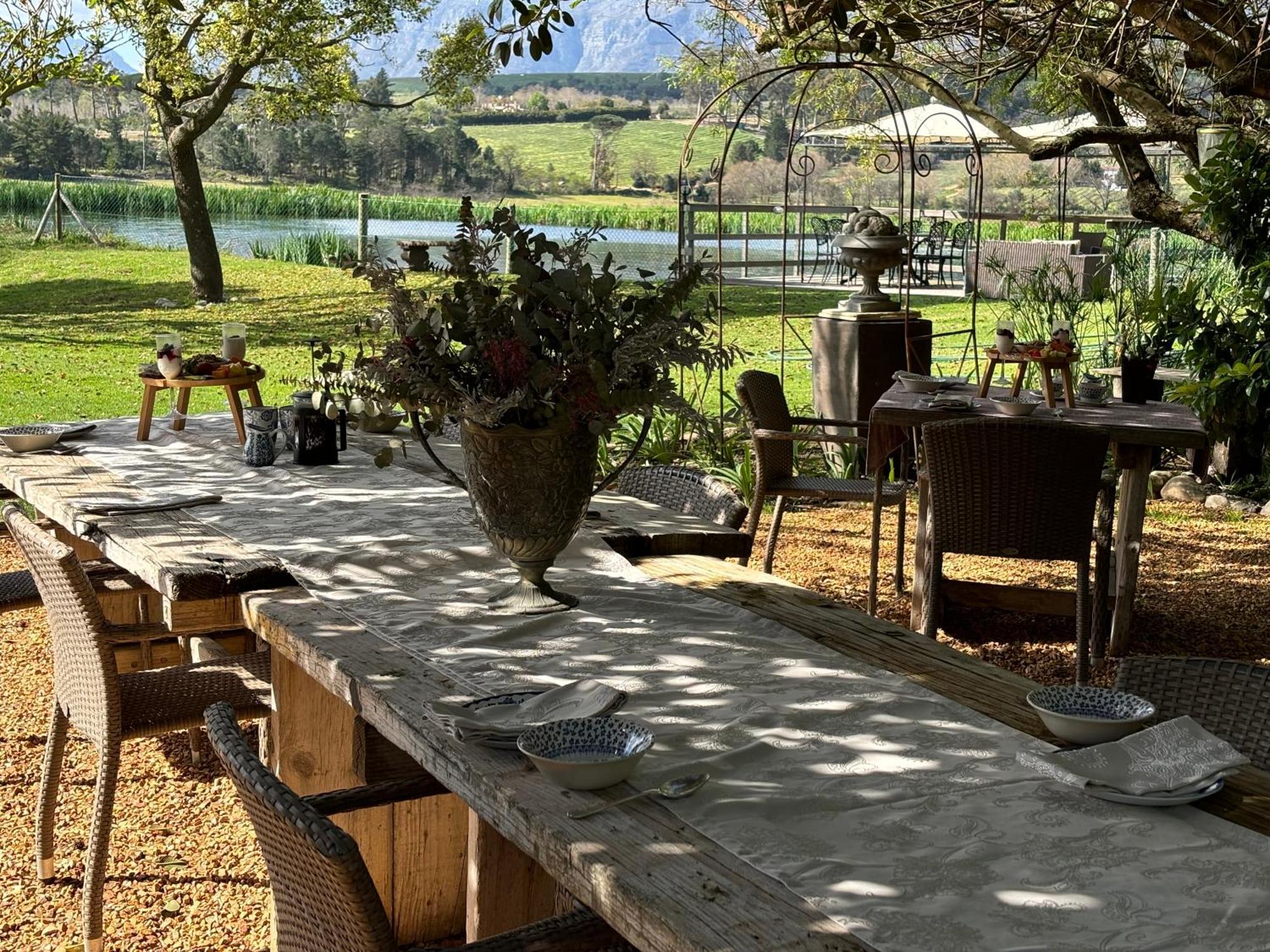 In The Vine Country Manor Guesthouse Stellenbosch Zewnętrze zdjęcie